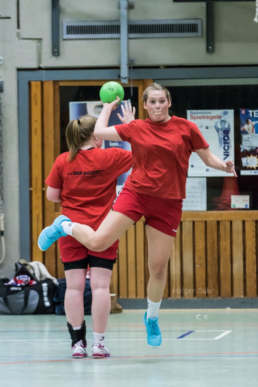 Bild 101 - Frauen Bramstedter TS - TSV Wattenbek 2 : Ergebnis: 20:24